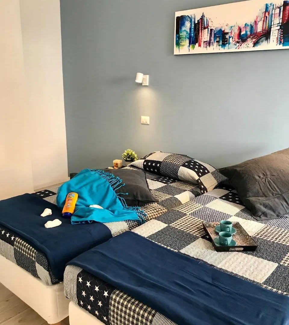 Azzurromare Flat Apartment Lido di Ostia